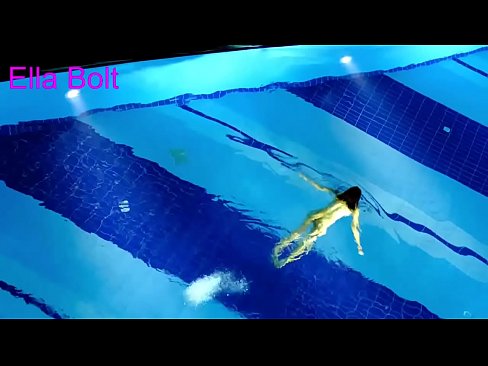 ❤️ Não consigo parar de ver, jovem loira apanhada a nadar nua na piscina da estância balnear ELLA BOLT ❤ Porno duro em pt.mass-pr.ru ❌❤